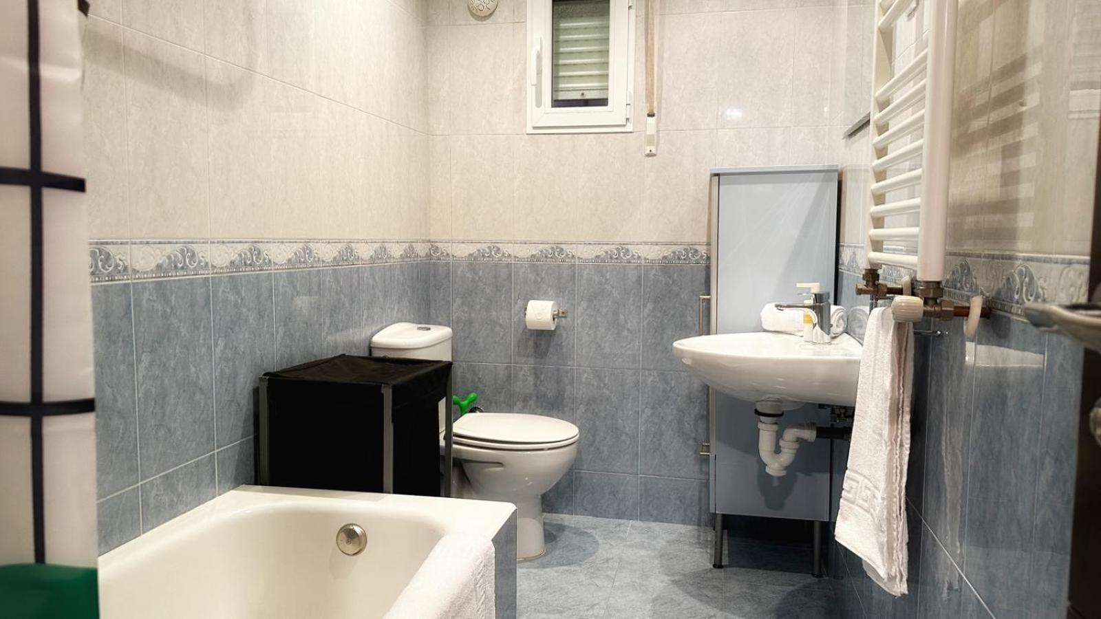 Vivienda Turistica Ciudad Jardin Con Tranquilidad Y Wifi Appartamento Bilbao